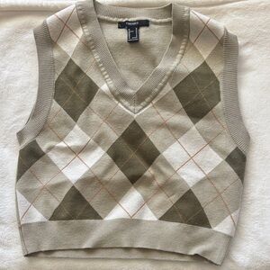 Forever 21 Olive and Cream Argyle V-Neck Sweater Vest